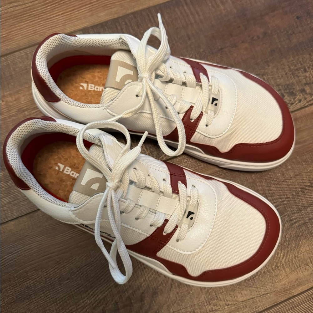 Barebarics size 40 BNWB